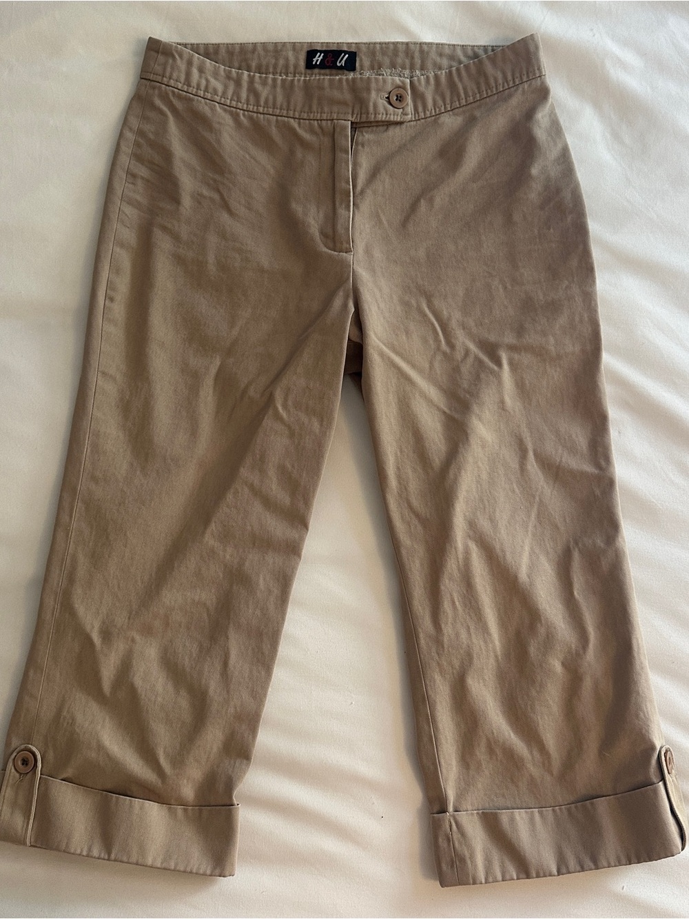 Vintage Khaki Low-Rise Capris